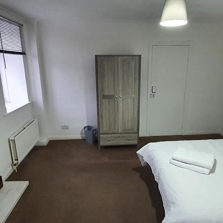 24Hr Self Check In Apartment Central Barnsley Buitenkant foto
