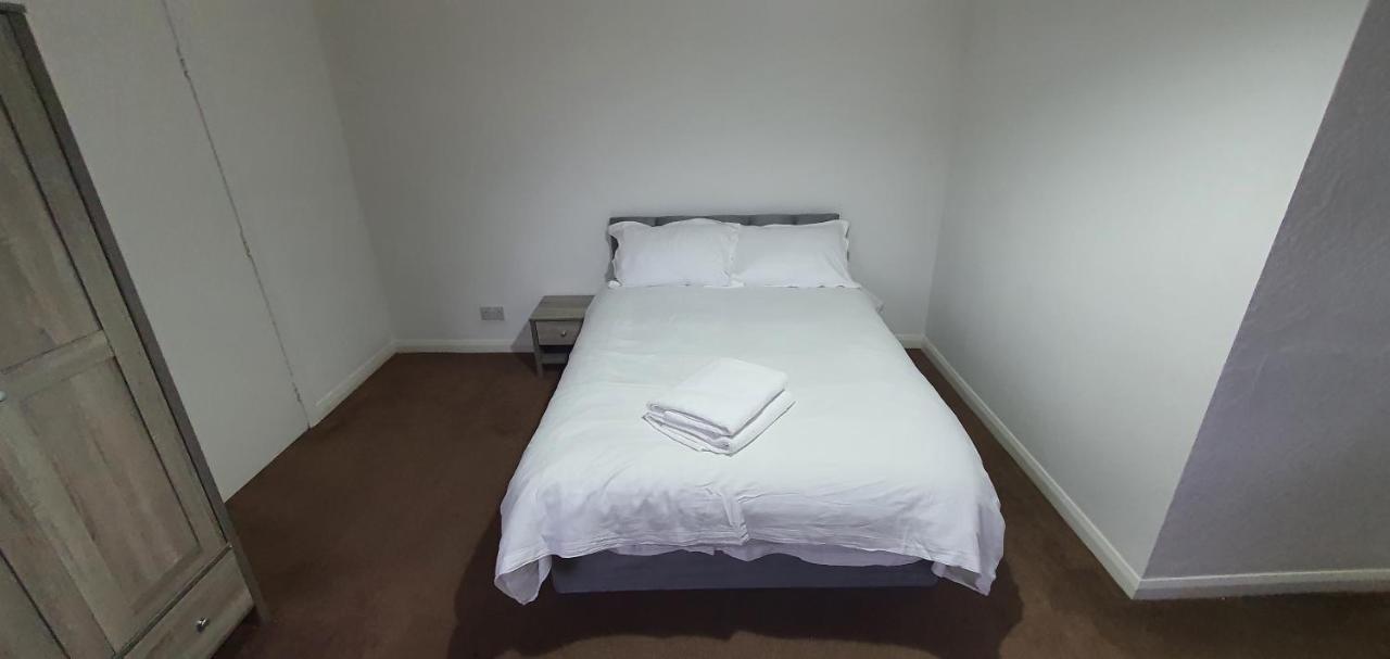 24Hr Self Check In Apartment Central Barnsley Buitenkant foto